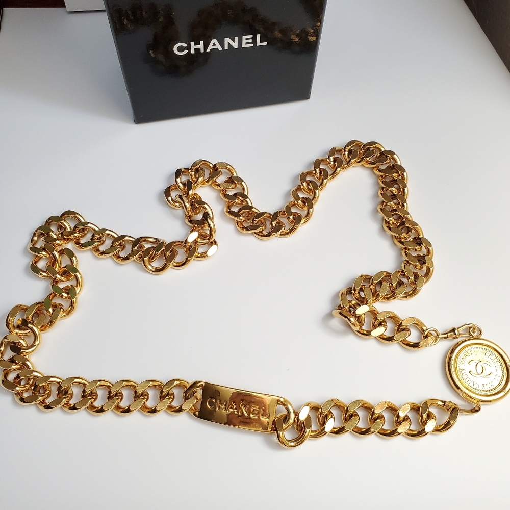 AUTH CHANEL VINTAGE CC MEDALLION CHAIN BELT - Picture 11 of 14